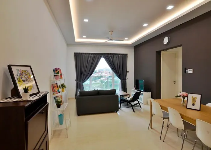 Cozy 2Br Tritower Suite Near Jb Ciq Jbcc & Capri