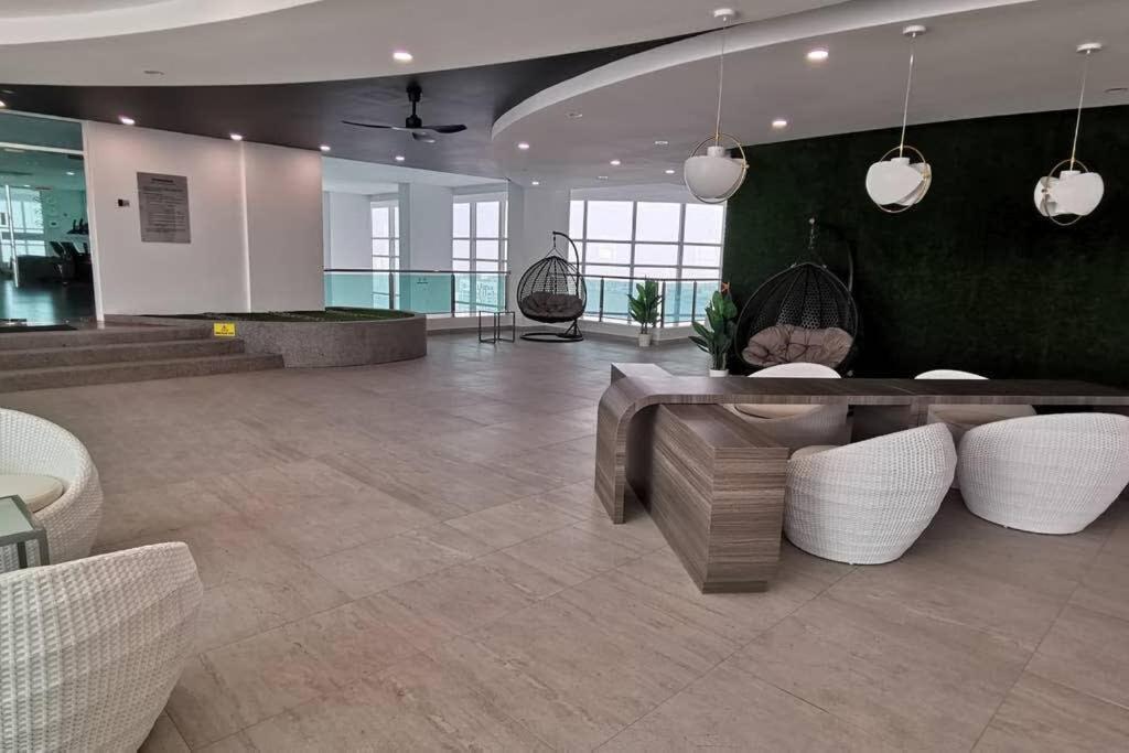 Cozy 2br Tritower Near Jb Ciq Jbcc & Capri Johor Bahru